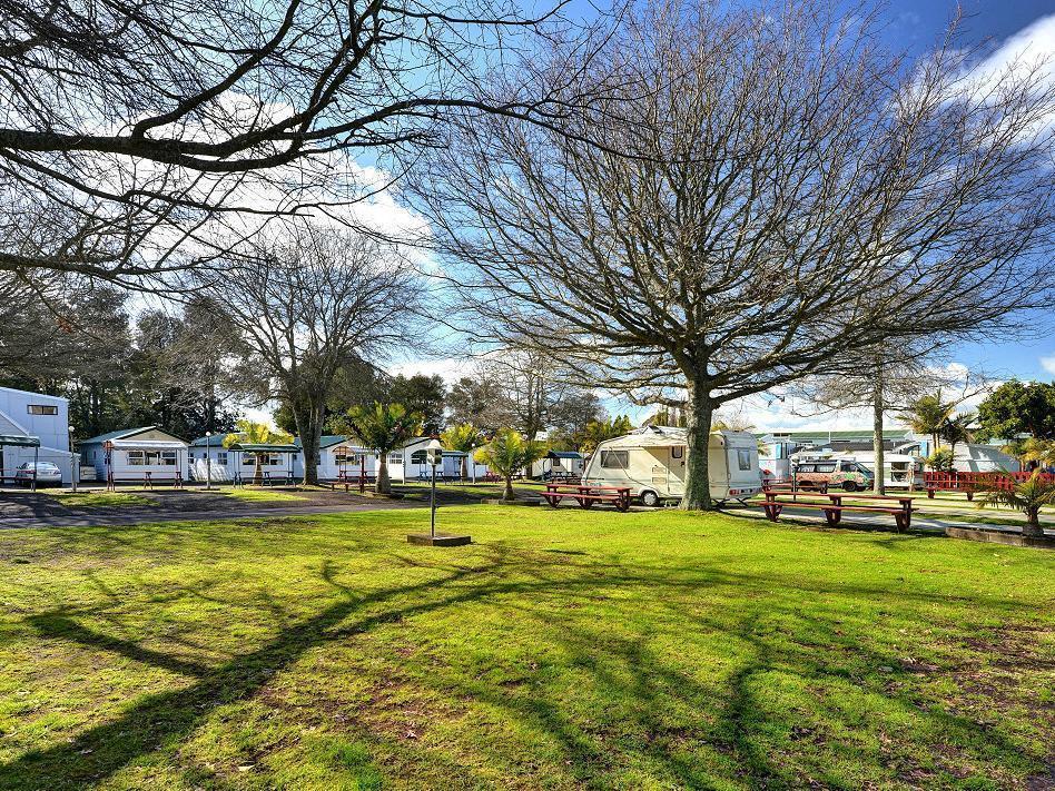 Auckland Northshore Motels & Holiday Park Экстерьер фото