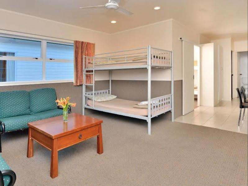 Auckland Northshore Motels & Holiday Park Экстерьер фото