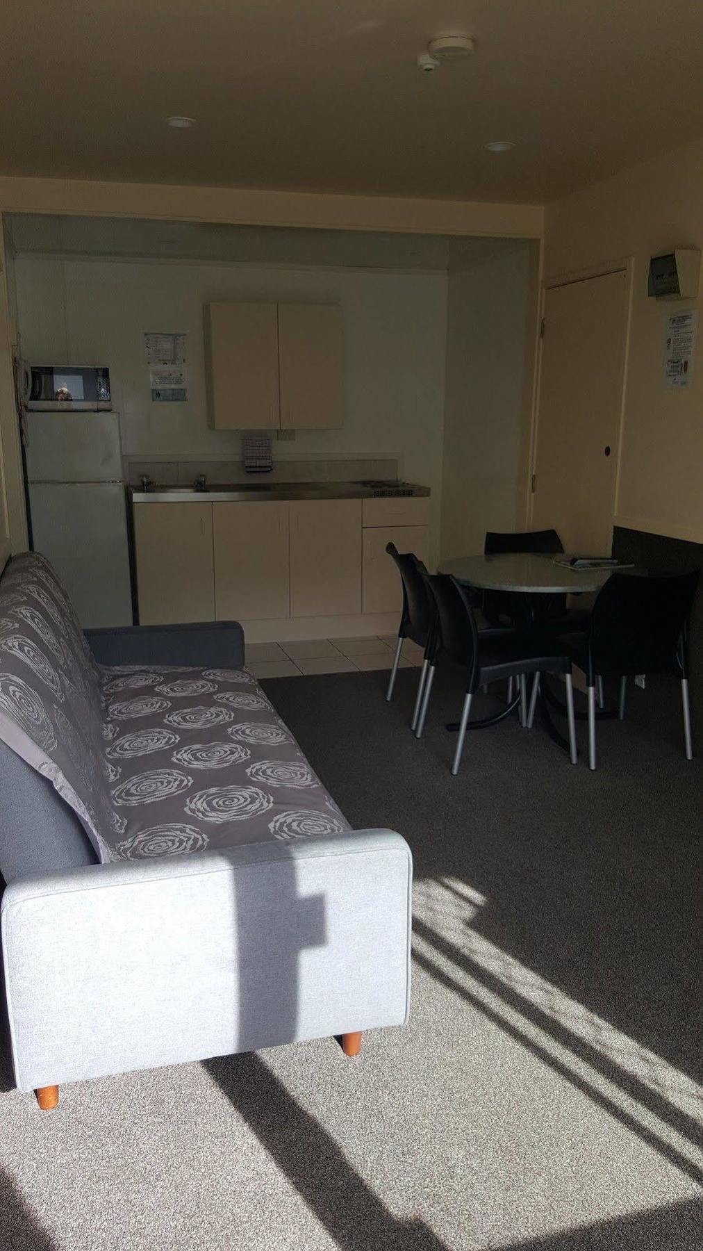Auckland Northshore Motels & Holiday Park Экстерьер фото