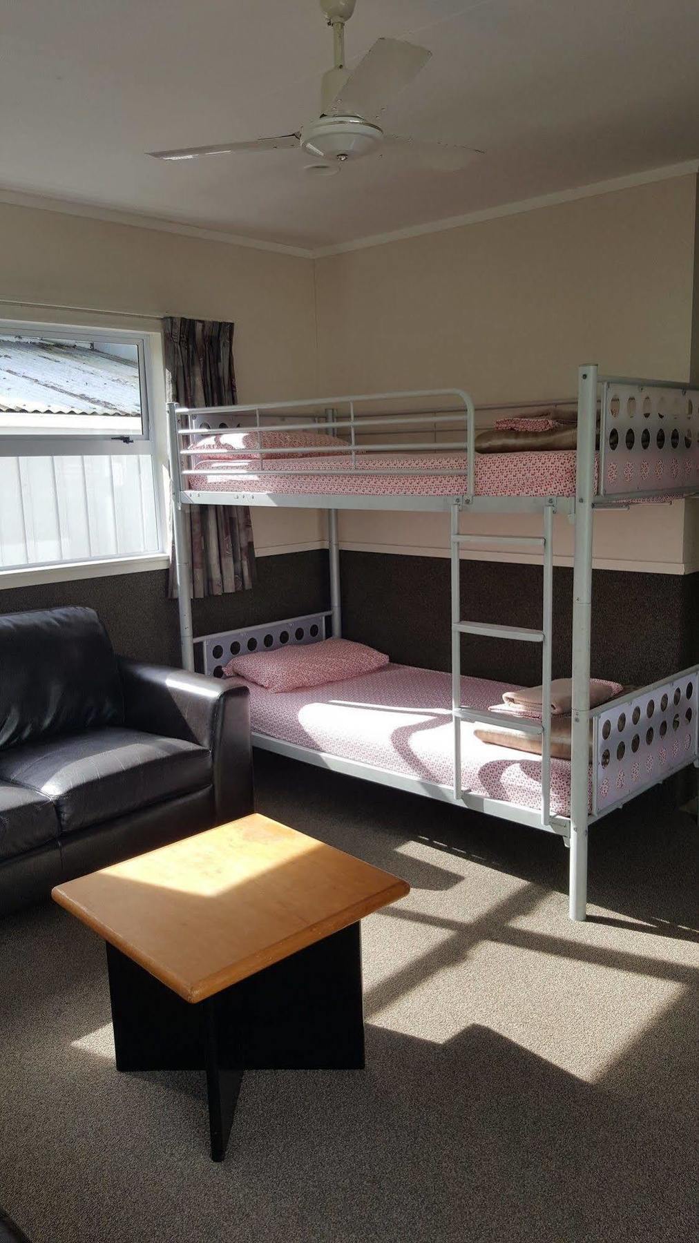 Auckland Northshore Motels & Holiday Park Экстерьер фото